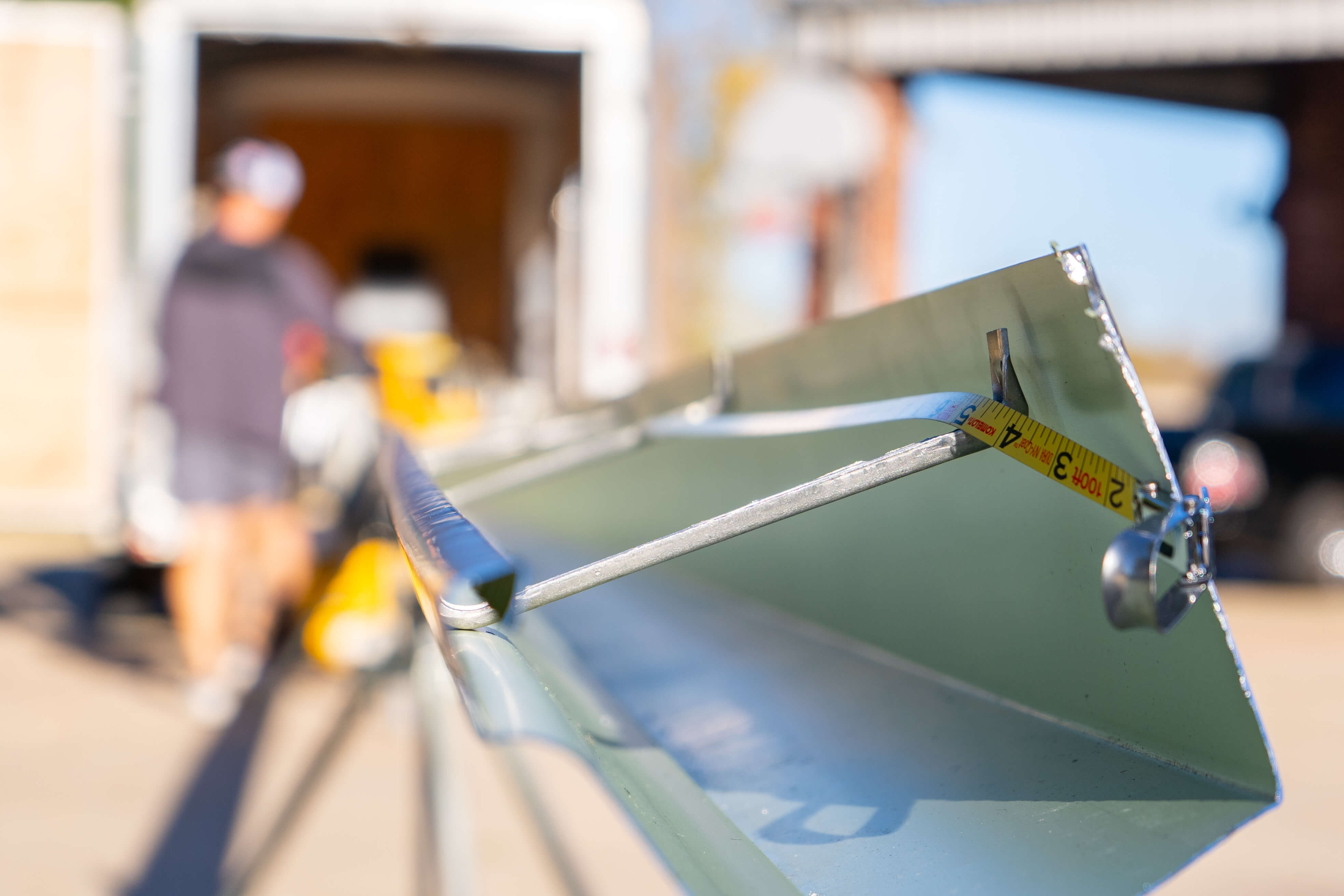 seamless gutters machine
