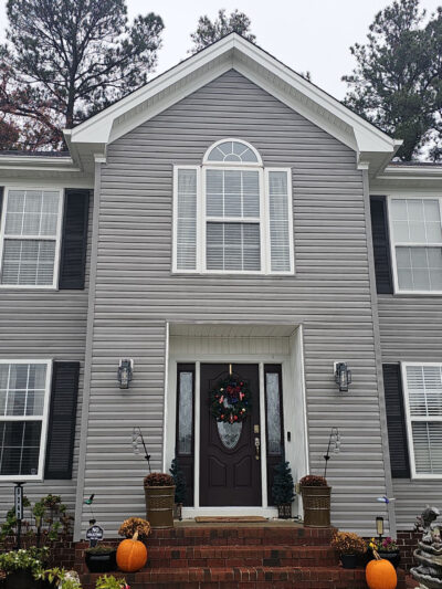 beautiful gray vinyl siding project