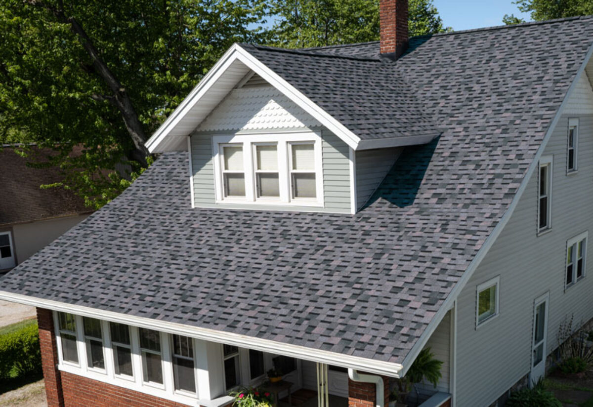 Owens Corning Asphalt Shingle Duration Series Roofing Midnight Plum